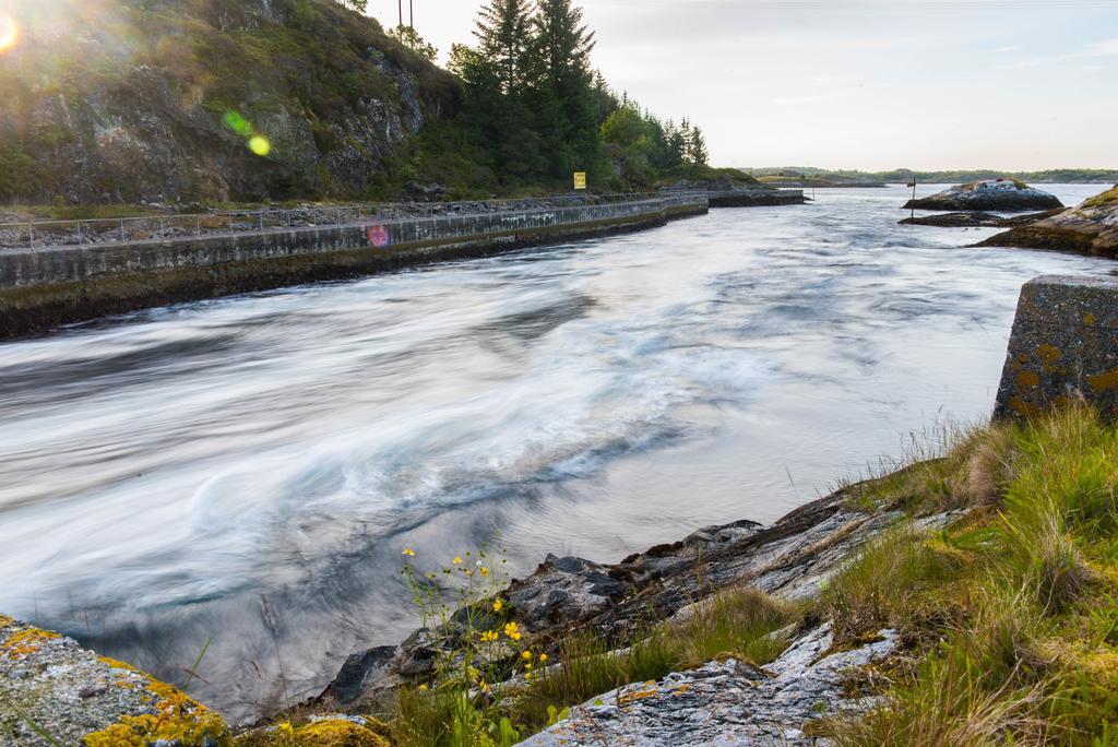 Dolmsundet Hotell Hitra Melandsjoen Экстерьер фото